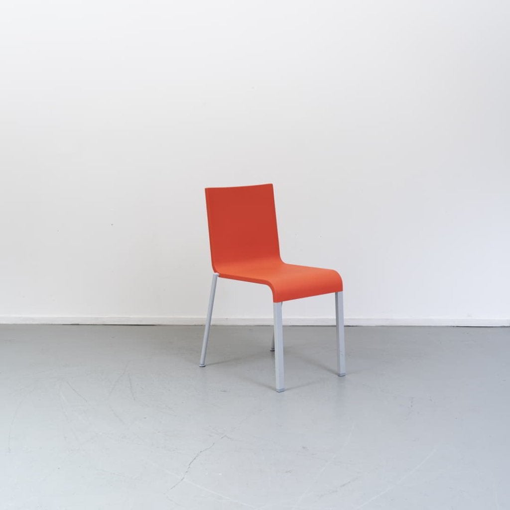 Vitra .03 Stoel Oranje Kunststof (Stapelbaar) - Gepoedercoat, Huis en Inrichting, Stoelen, Niet ingevuld, Zo goed als nieuw, Niet ingevuld
