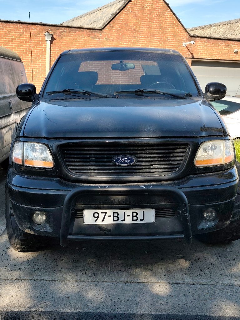 Ford F159 Harley Davidson supercharged, Auto's, Automaat, Achterwielaandrijving, 8 cilinders, 5400 cc