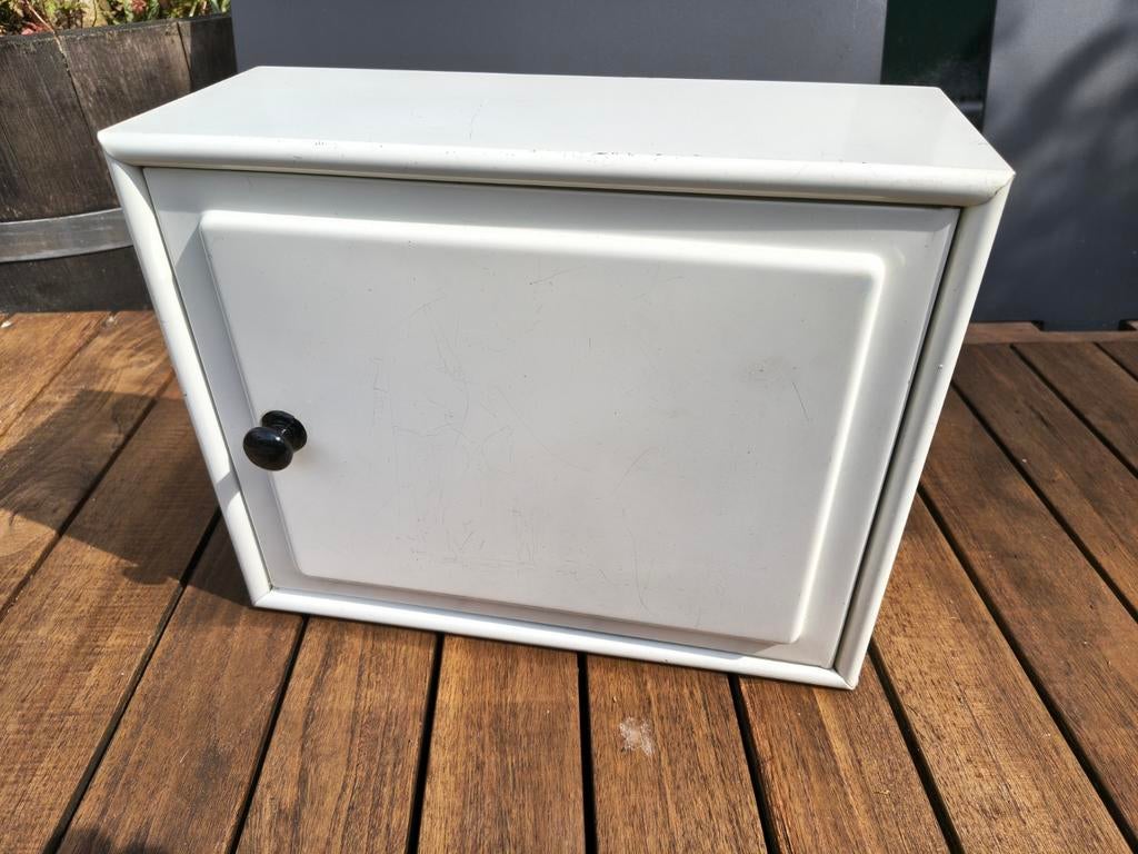 Vintage Stalen Medicijnkastje - 29x14,5x36 cm, Ophalen of Verzenden