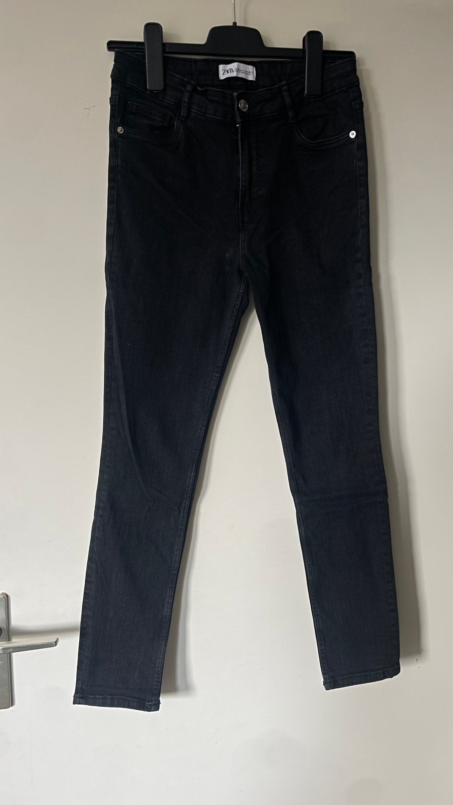 Zara zwarte Skinny jeans M. 40  zgan !, Ophalen of Verzenden, Zo goed als nieuw, Zwart, W30 - W32 (confectie 38/40)