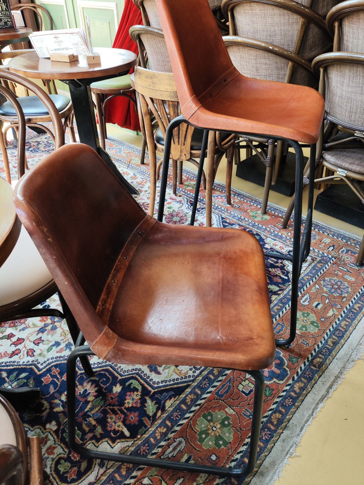 Barstoelen en eetkamerstoelen. Leren zitjes!, Huis en Inrichting, Stoelen, Ophalen, Leer, Zo goed als nieuw, Industrieel