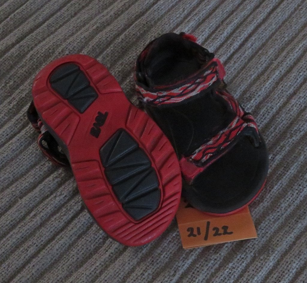 teva's maat 22-23   lengte  voetbed 14 cm, Jongen of Meisje, Schoenen, Zo goed als nieuw, Teva