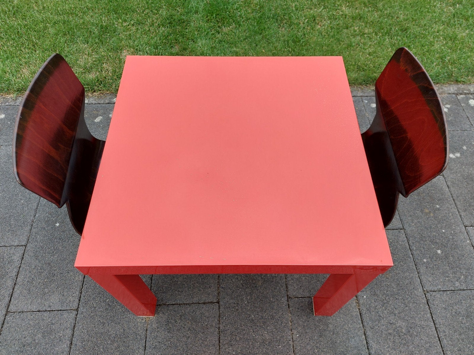 Nostalgische kinderstoelen met ijzeren frame + rode tafel., Ophalen, Gebruikt, Tafel(s) en Stoel(en)