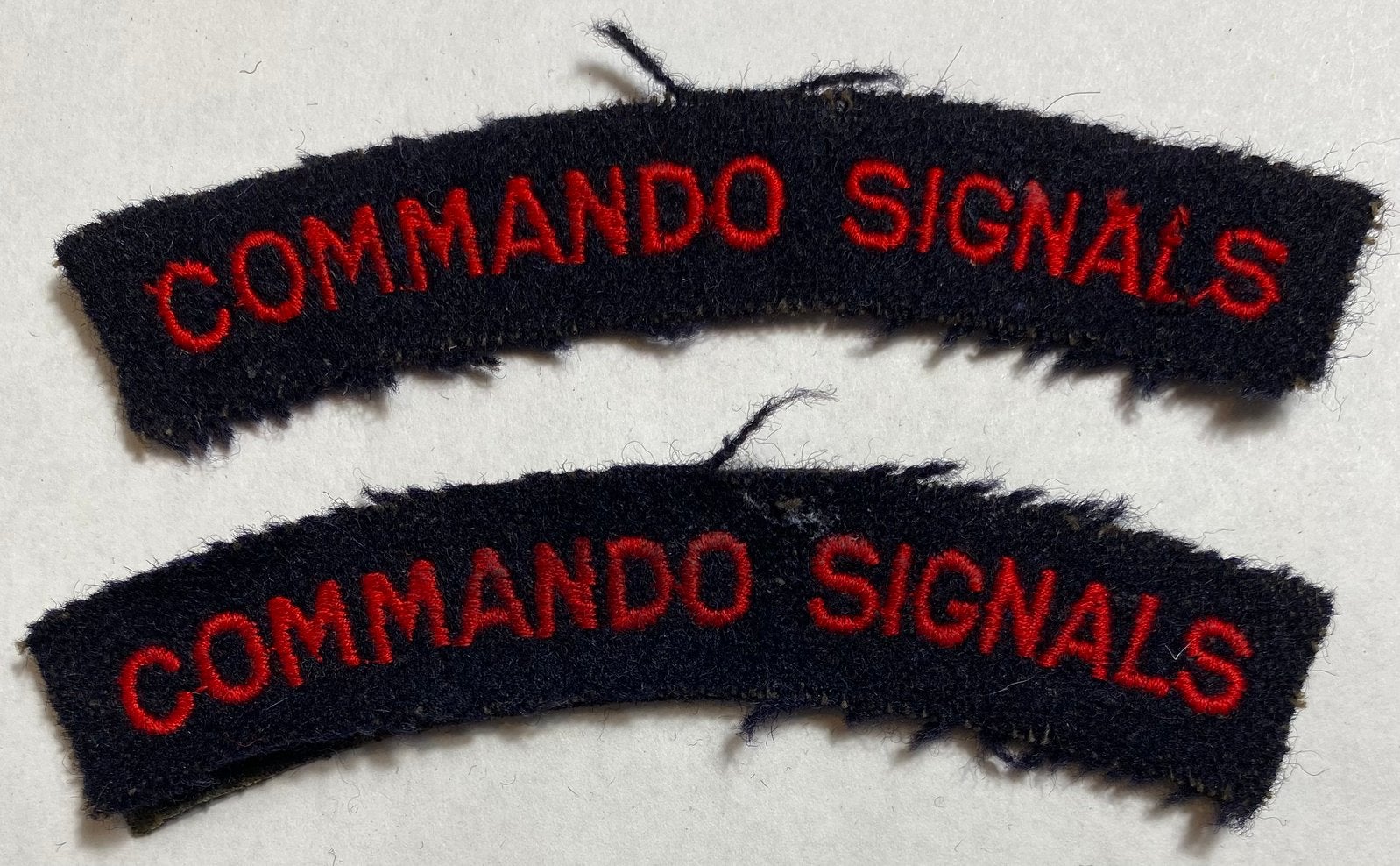 2 schouderpatches Commando Signals, Verzamelen, Ophalen of Verzenden, Landmacht, Engeland, Embleem of Badge