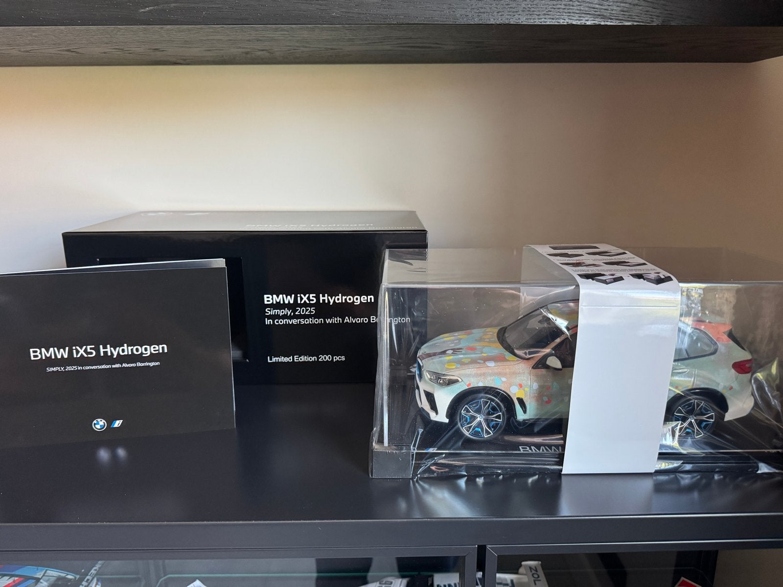 BMW iX5 Hydrogen Art Basel 2025 Alvaro Barrington 1:18, Ophalen of Verzenden, Nieuw, Auto, Overige merken