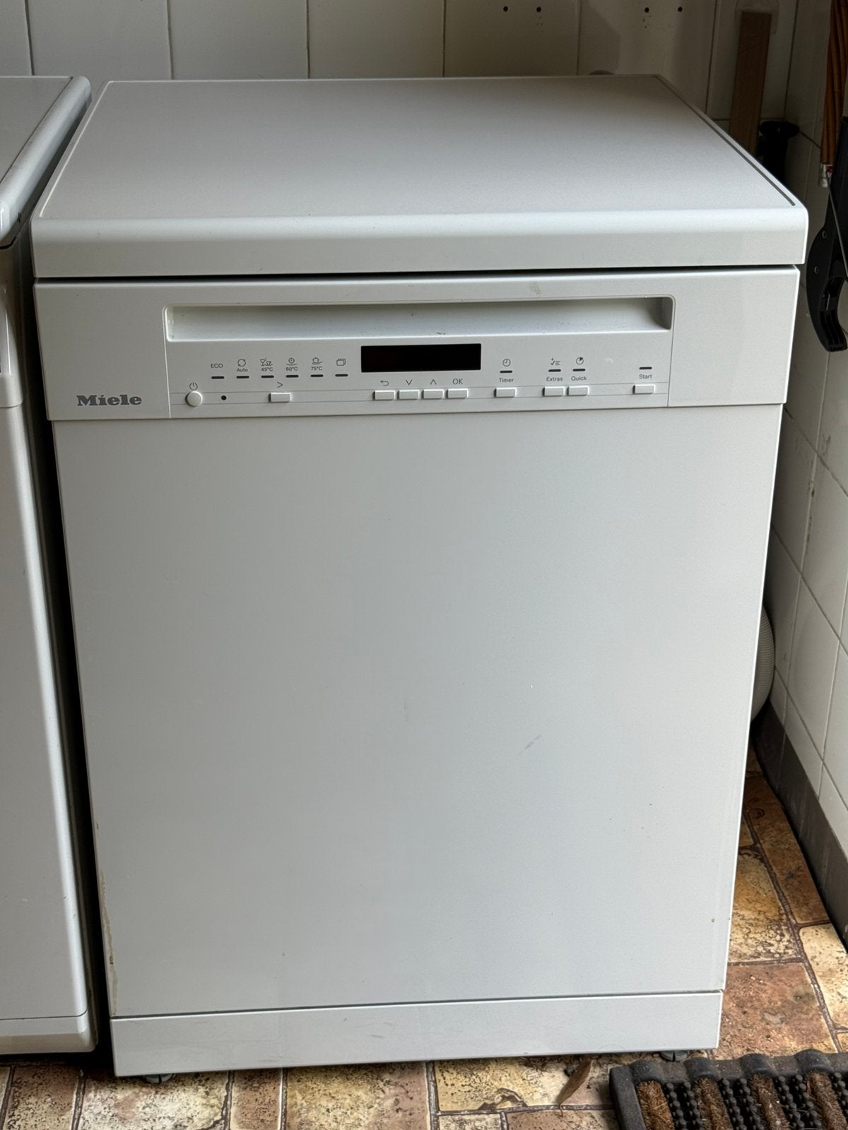 Miele g 7232 sc brws vaatwasser 1,5 jaar oud, Witgoed en Apparatuur, Vaatwasmachines, Ophalen, Zo goed als nieuw, Minder dan 85 cm