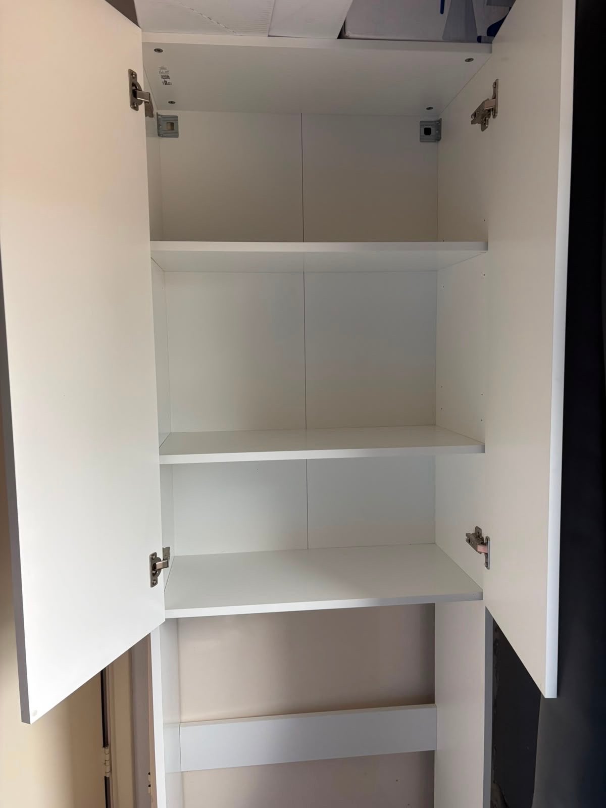 Witte wasmachine kast met planken, Ophalen, Zo goed als nieuw