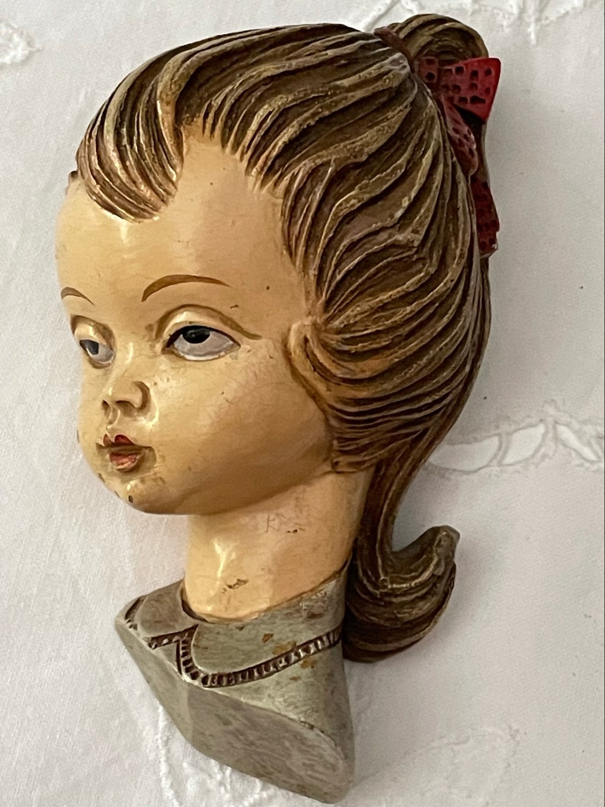 Vintage Gipsen Hoofdje van Meisje met Strik, Ophalen of Verzenden, Gebruikt, Mens