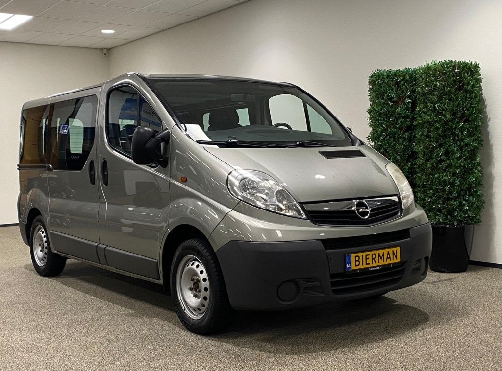 Opel Vivaro Geen (bj 2011, automaat), Auto's, Opel, Automaat, Stof, 2000 kg, 14 km/l