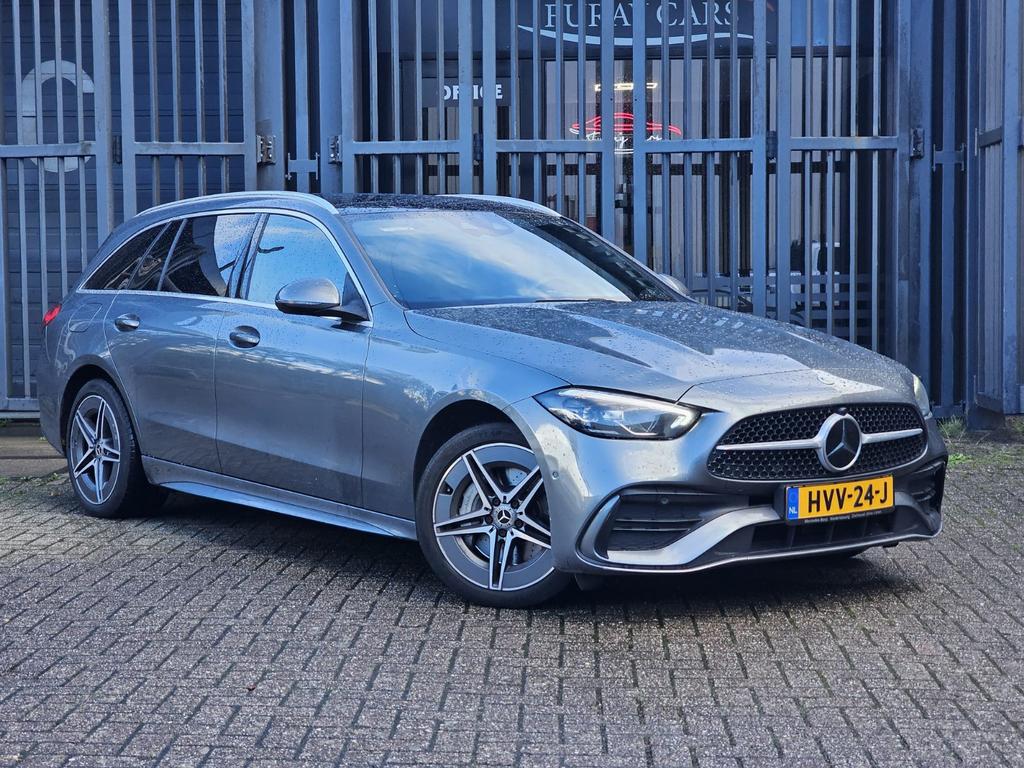 Mercedes C300e | PANO | AMG | MEMORY | DEALER ONDERHOUDEN, Auto's, Automaat, Achterwielaandrijving, 1800 kg, Zwart