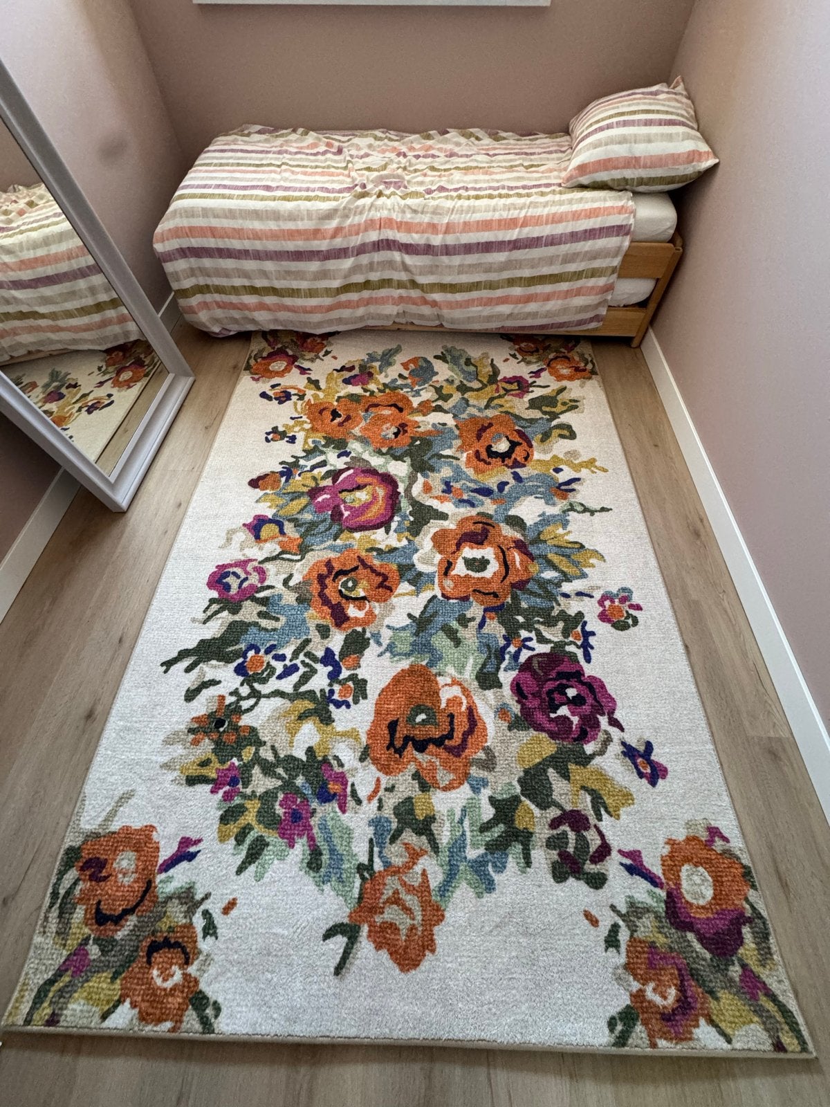 Foto 3 van Nieuw Karwei vloerkleed met bloemen 160x230cm