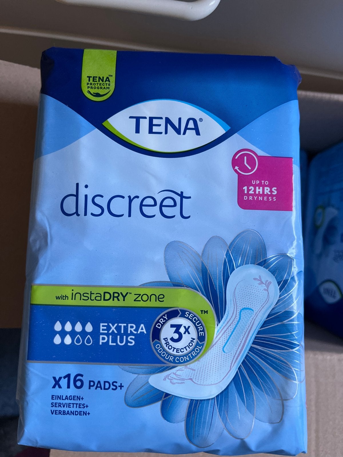 Tena discreet extra plus, Ophalen of Verzenden, Nieuw