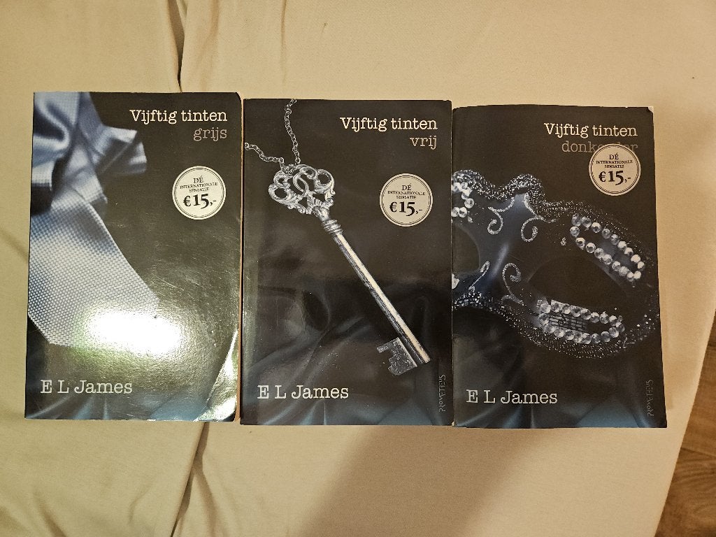 50 tinten grijs (EL James), Ophalen of Verzenden, Zo goed als nieuw