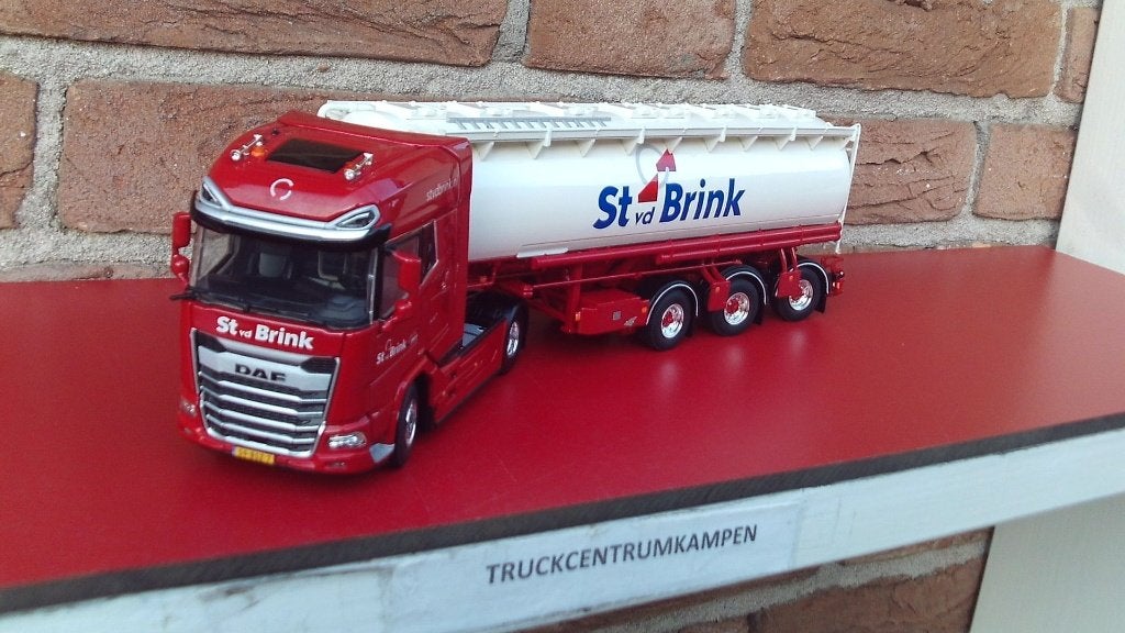 WSI  Daf  XG+  van St.  van  den  Brink.