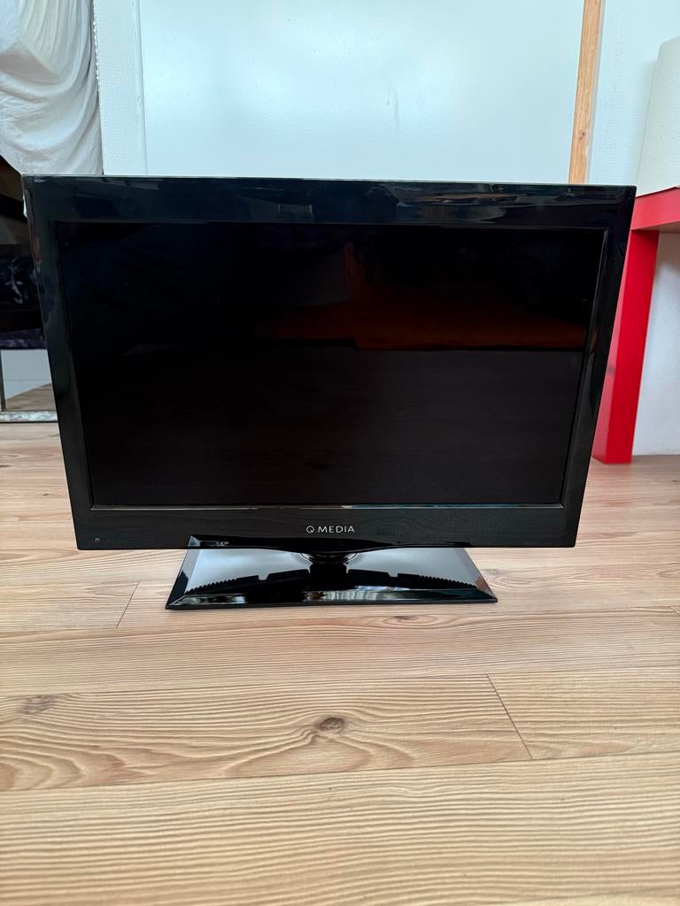 Q Media TV - Compacte LED TV, 50 Hz, HD Ready (720p), Minder dan 40 cm, Ophalen
