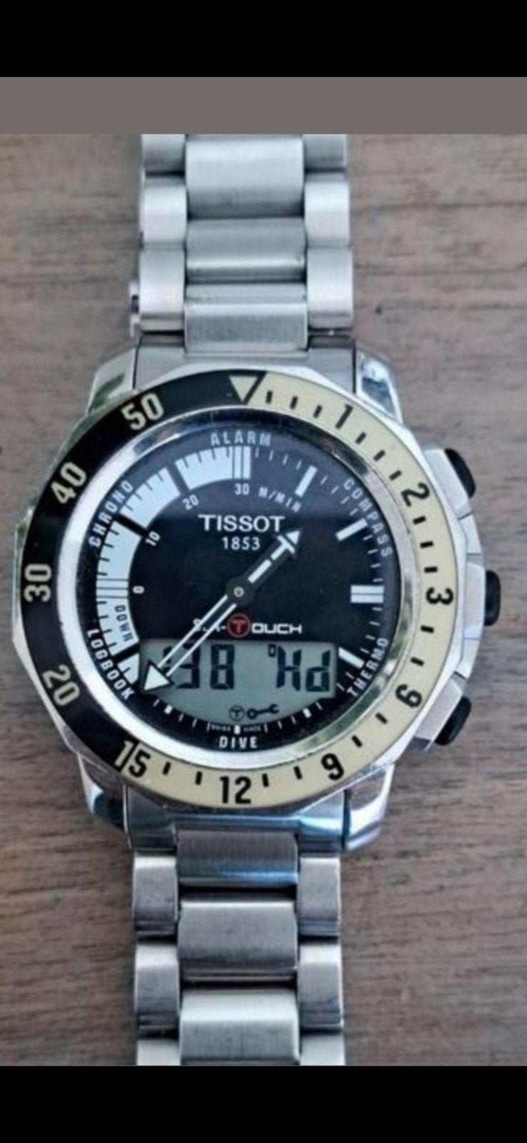 Tissot Sea-Touch duikhorlog

. Dit quartz horloge heeft een, Ophalen of Verzenden, Zo goed als nieuw, Zwart, Android