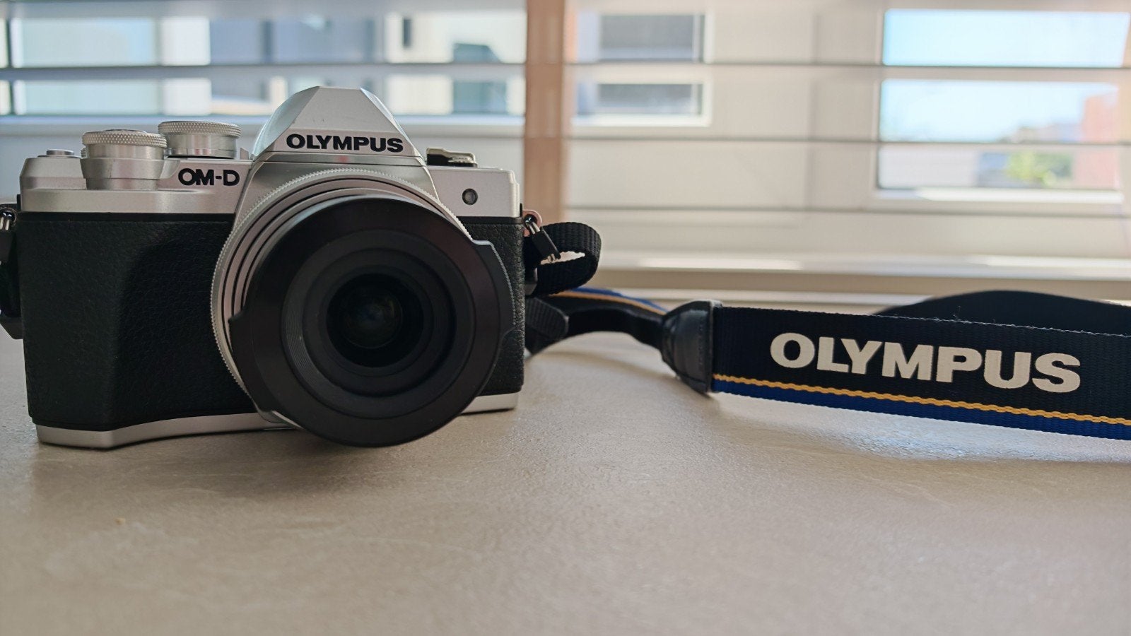 Olympus OM-D E-M10 Mark III met 14-42mm lens en accessoires, Ophalen of Verzenden, Zo goed als nieuw, Olympus, 4 t/m 7 keer