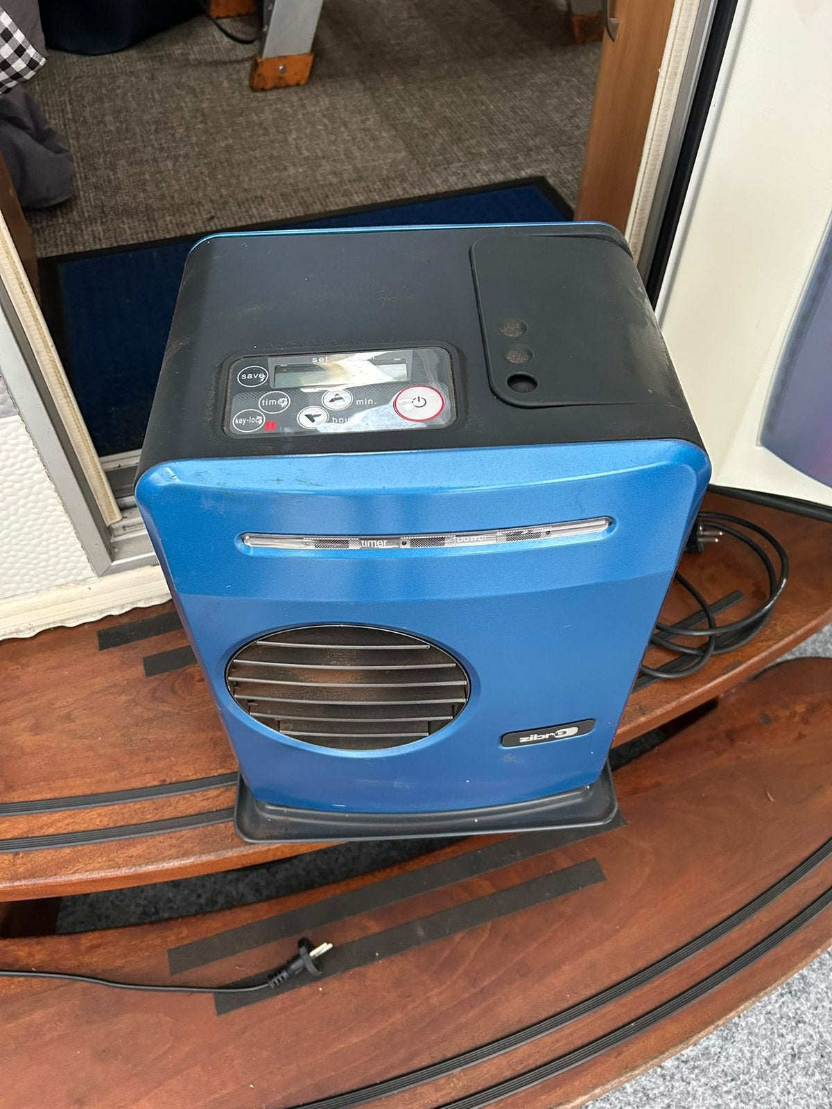 Te koop aangeboden: Zibro SRE 149 R TC, Ophalen, Gebruikt