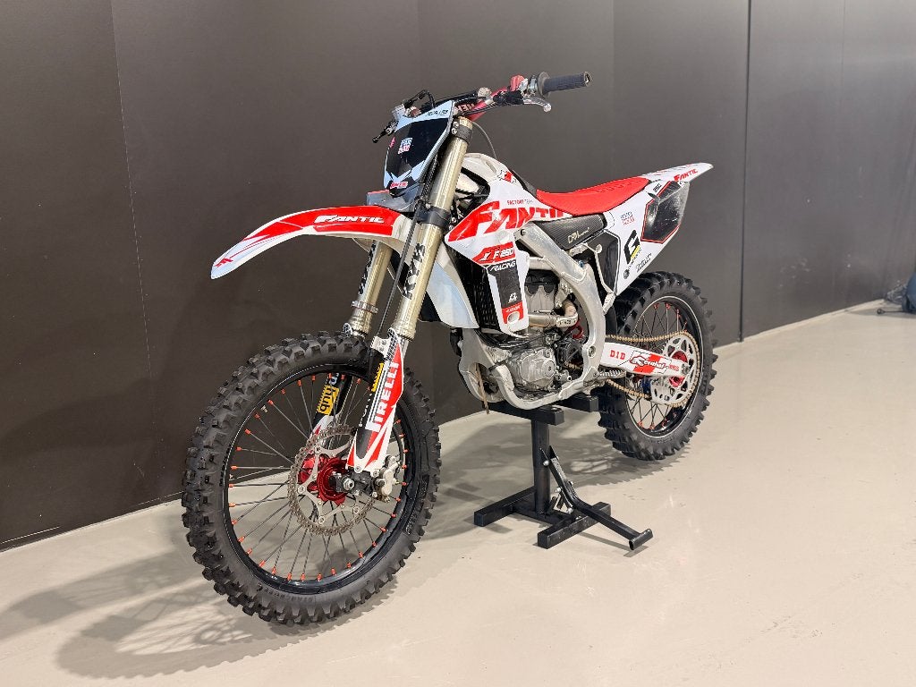 Fantic XXF 250cc 4takt | HGS uitlaat | Launch control | 30 u, 250 cc, Info@fantic.com, Zo goed als nieuw, 5 versnellingen