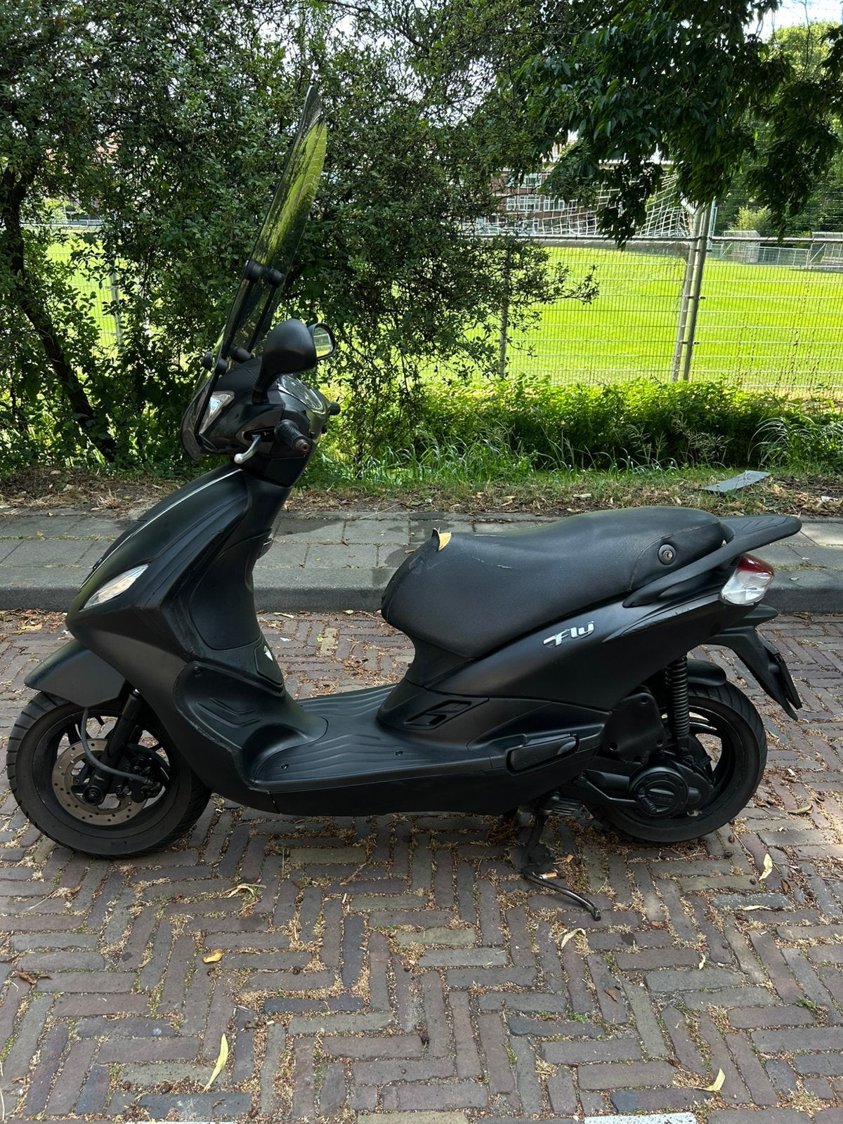 piaggio fly zwart, Ophalen, Maximaal 45 km/u, Zo goed als nieuw, Fly