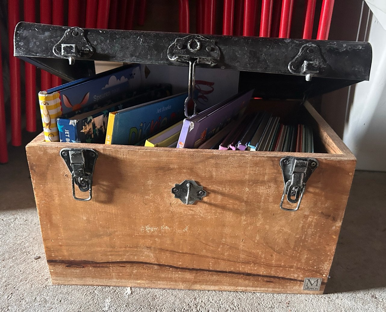 Stevige bewaarkist met diverse kinderboeken, Ophalen, Gelezen