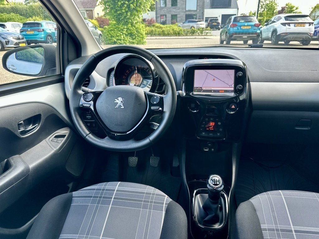 Peugeot 108 1.0 e-VTi Allure Navi Camera Keyless (bj 2017), Auto's, Gebruikt, Euro 6, 4 stoelen, Origineel Nederlands