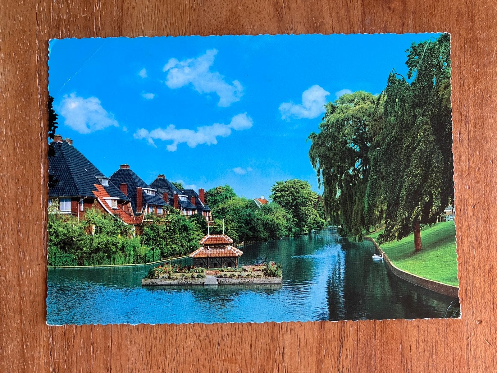 Stadsgracht met Vogeleiland, Tiel - 1967, Ophalen of Verzenden, 1960 tot 1980, Gelopen, Gelderland