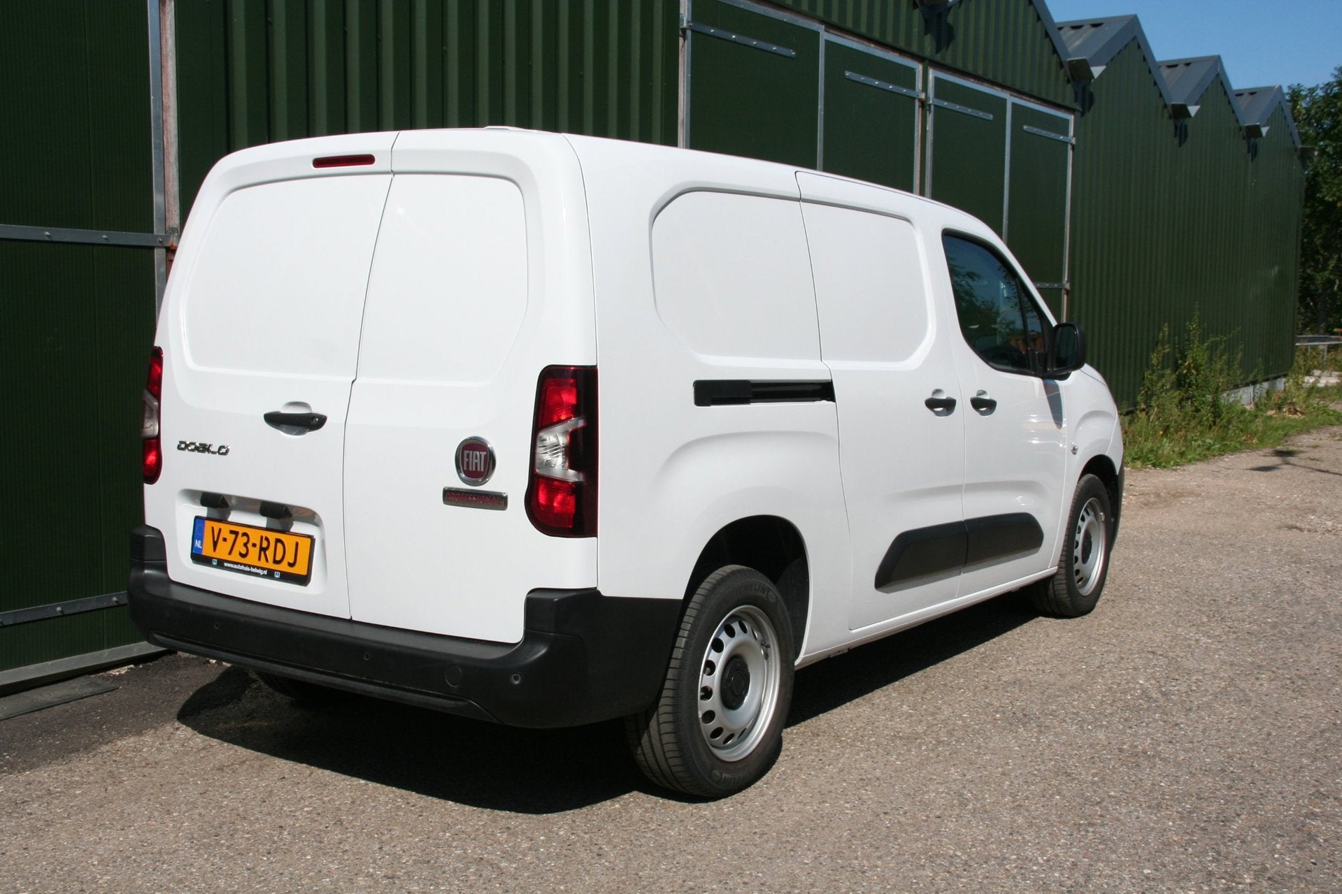 Fiat DOBLO 1.5D 102 PK L2 HEAVY, AIRCO, NAVIGATIE, PDC, Auto's, Voorwielaandrijving, Dealer onderhouden, Stof, Wit