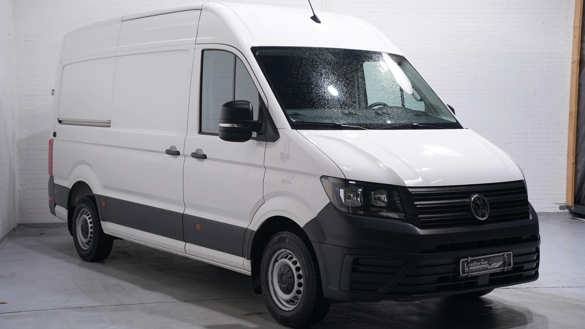 Foto 2 van Volkswagen Crafter 2.0 TDI 140 pk L3H3 Airco, App Connect 27