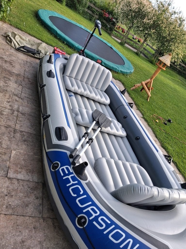 Rubberboot Intex Excursion 5 met motor, Watersport en Boten, Ophalen, Drie personen of meer, Overige typen, Gebruikt