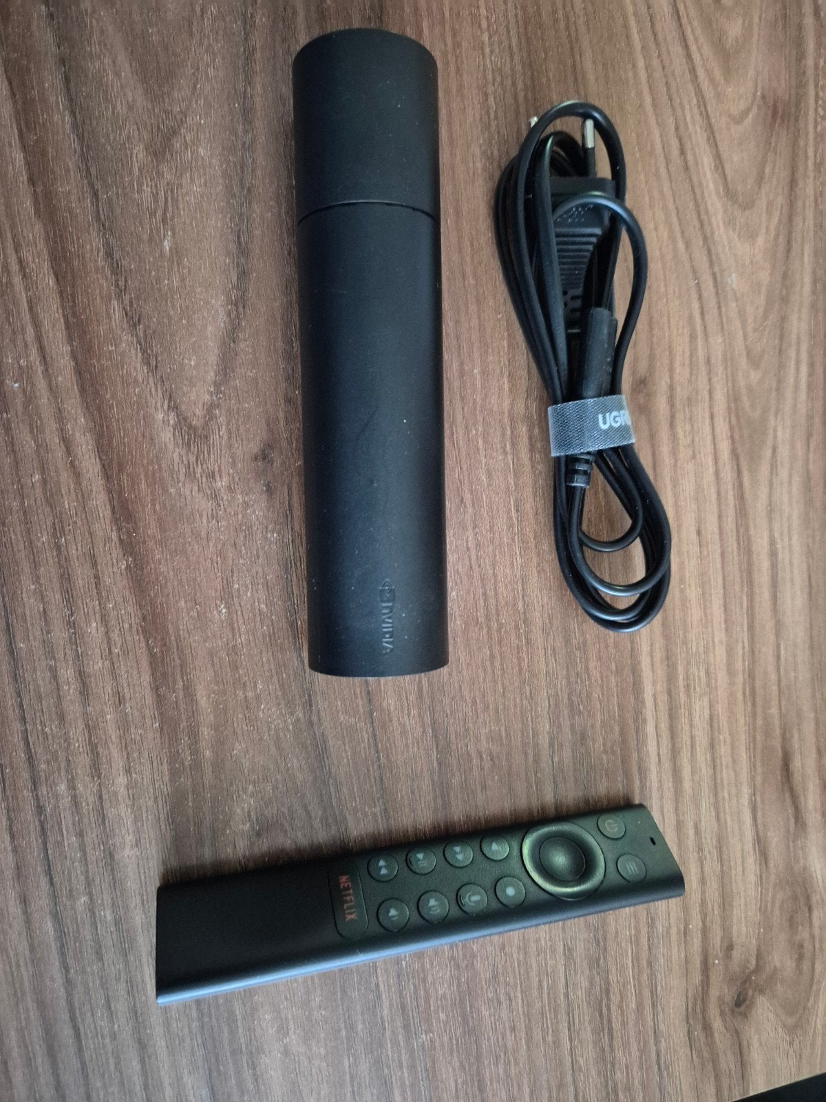 NVIDIA Shield TV 2019 (tube) met afstandsbediening, Audio, Tv en Foto, Mediaspelers, Ophalen, Zo goed als nieuw, HDMI, Minder dan 500 GB