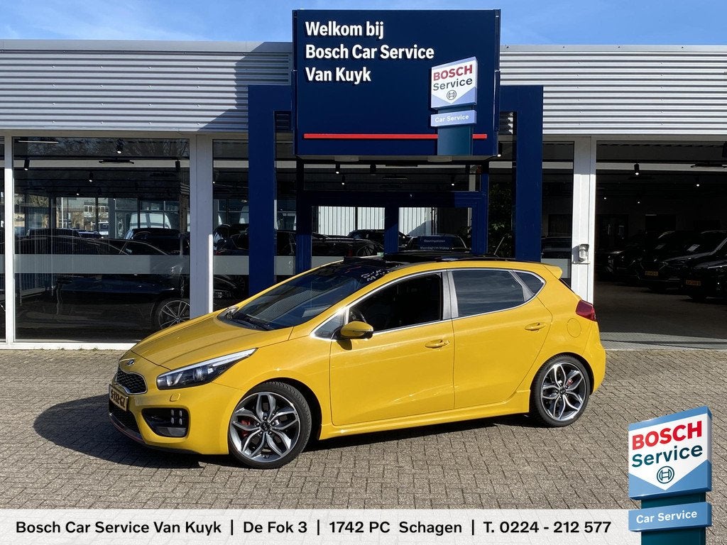 Kia cee'd 1.6 T-GDi GT / 204 PK / Open-Panodak / Cruise-Cont, Voorwielaandrijving, Gebruikt, 4 cilinders, Leder en Stof