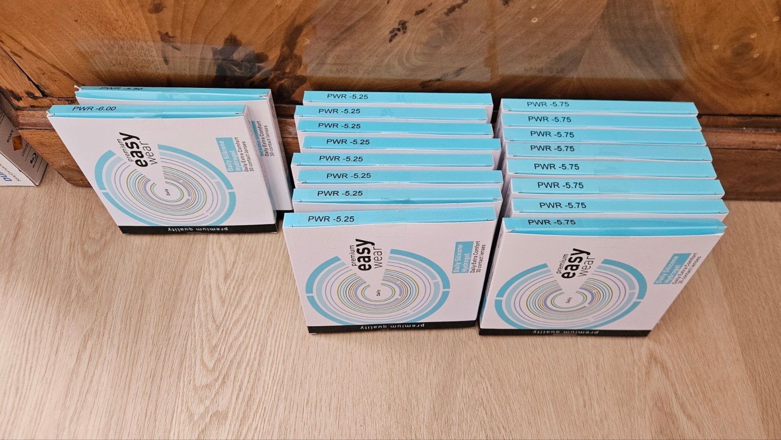 Daglenzen Easy Wear 8x 30 stuks  -5,25 en -5,75, Sieraden, Tassen en Uiterlijk, Uiterlijk | Cosmetica en Make-up, Ophalen, Zwart