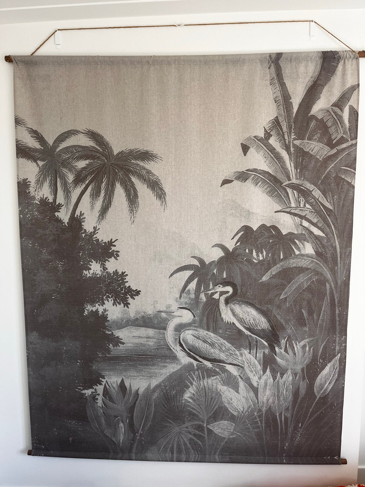 Wandkleed met tropische print en vogels, Ophalen, Meerkleurig, Zo goed als nieuw, Met ophangsysteem