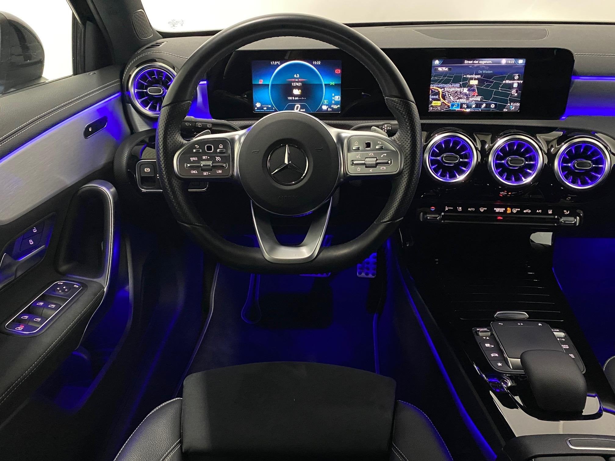 Mercedes-Benz A-klasse 250 e Business Solution AMG Limited C, Auto's, Mercedes-Benz, Gebruikt, Euro 6, 4 cilinders, Zwart