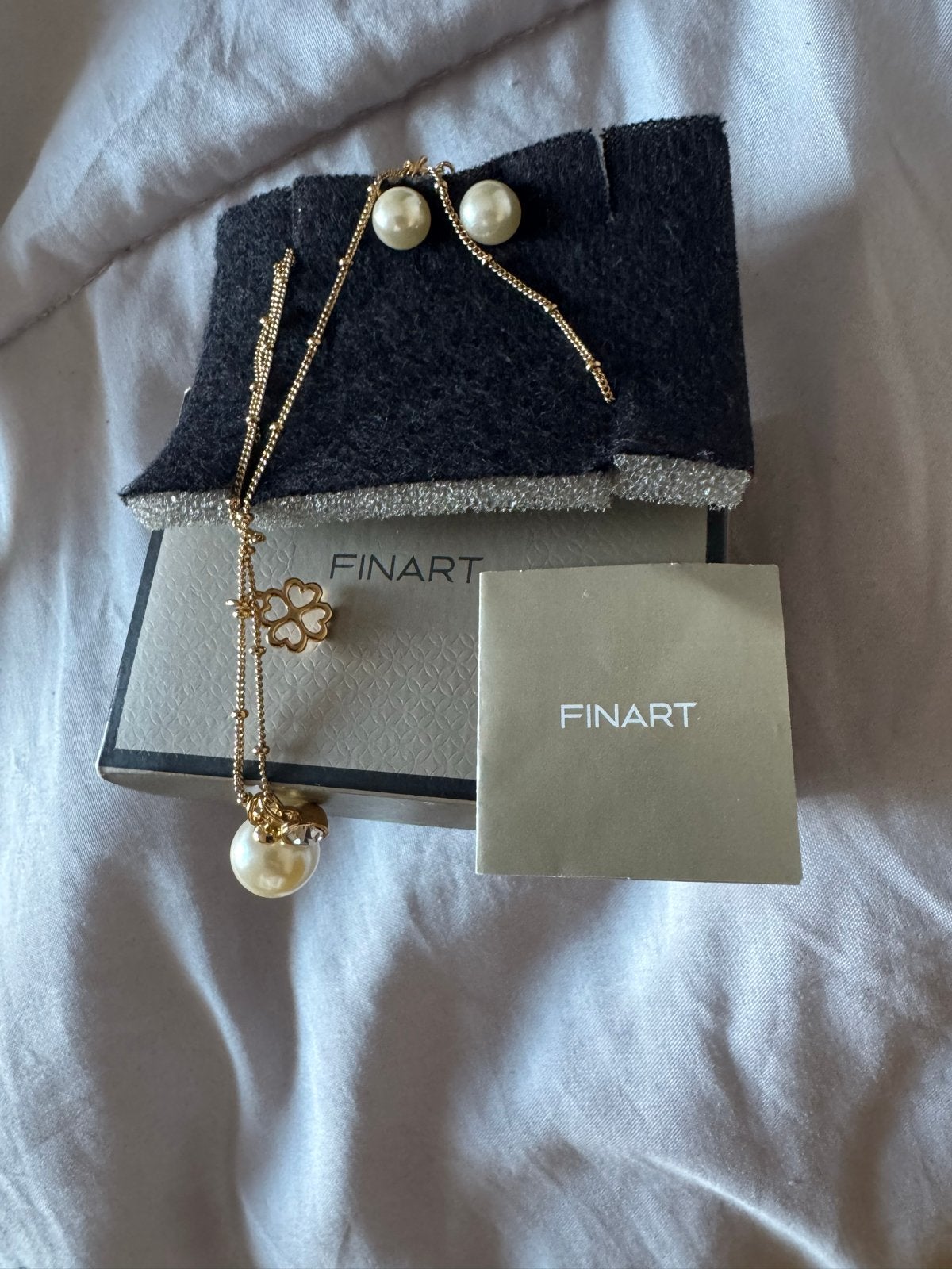 Finart ketting en oorbellen set met parels, Ophalen, Nieuw, Goud, Overige materialen