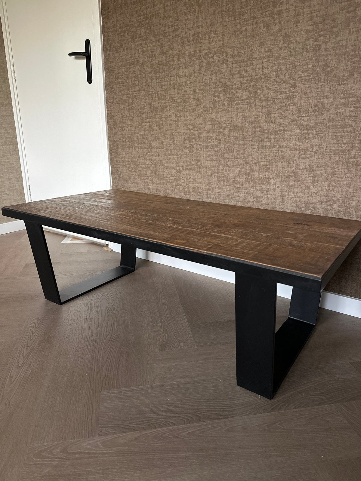 Goossens salontafel, hout met metalen onderstel, Ophalen, 100 tot 150 cm, 50 tot 100 cm, Zo goed als nieuw