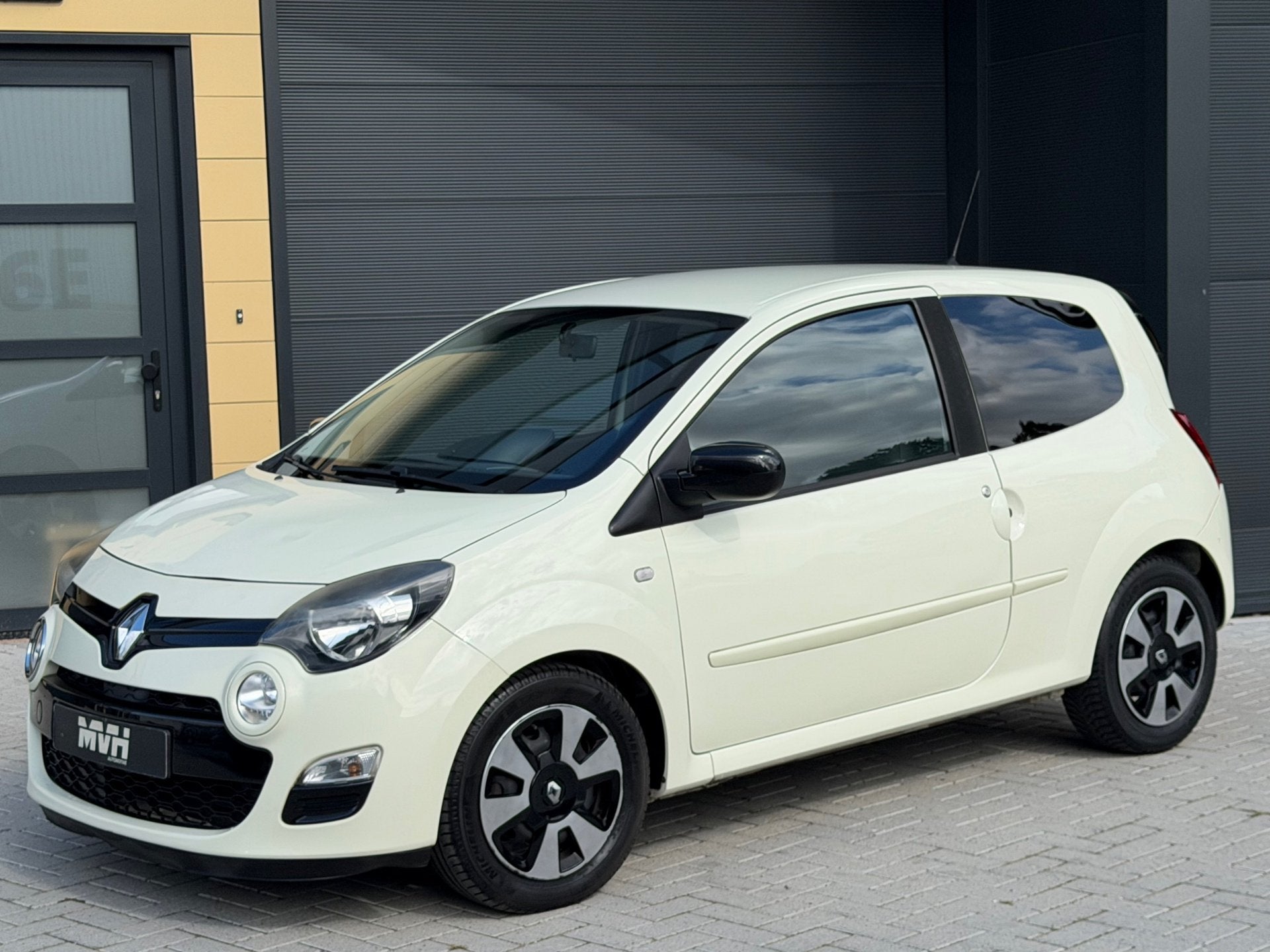 Renault Twingo 1.2 16V Dynamique - Airco - Cruise Control -, Auto's, Voorwielaandrijving, Gebruikt, 4 cilinders, 4 stoelen