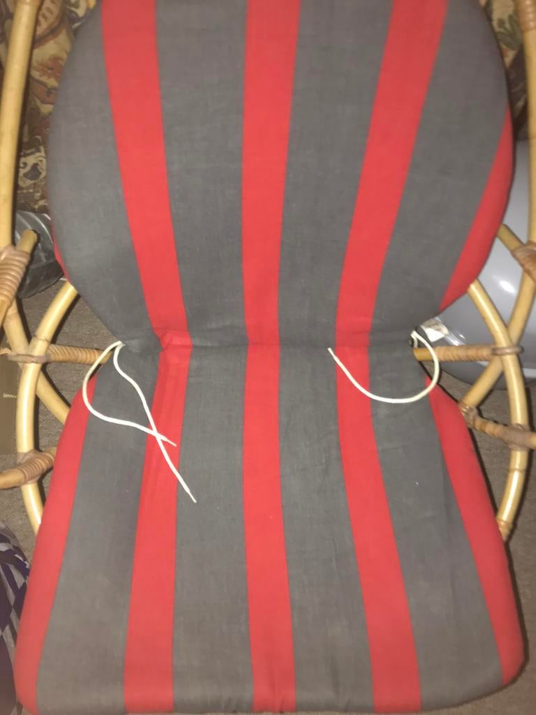 Rotan stoeltje, met kussen., Huis en Inrichting, Stoelen, Ophalen, Zo goed als nieuw, Bruin, Eén