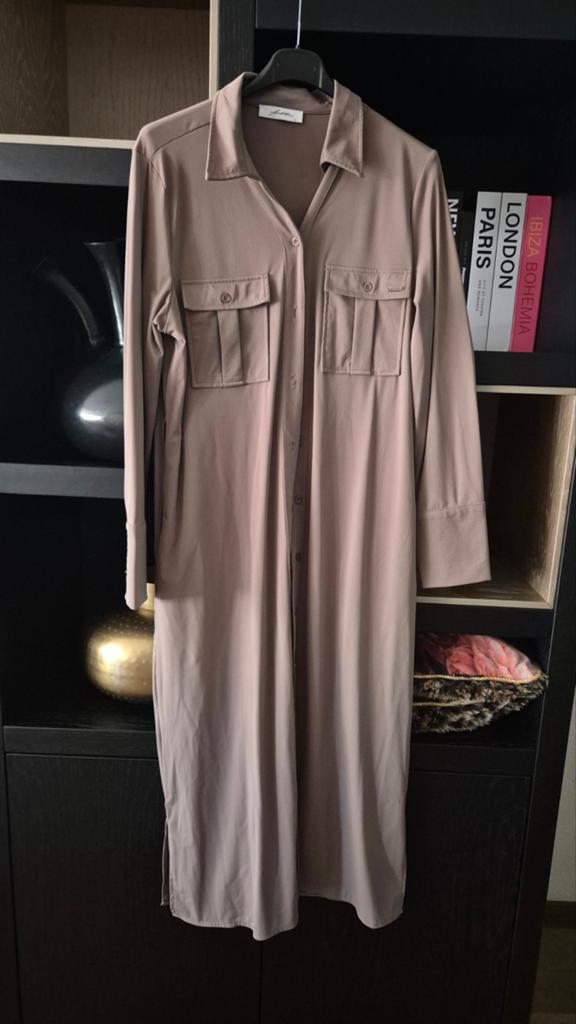 Ambika travelstof jurk maat L - Splinternieuw, Kleding | Dames, Beige, Maat 42/44 (L), Nieuw, Ophalen of Verzenden
