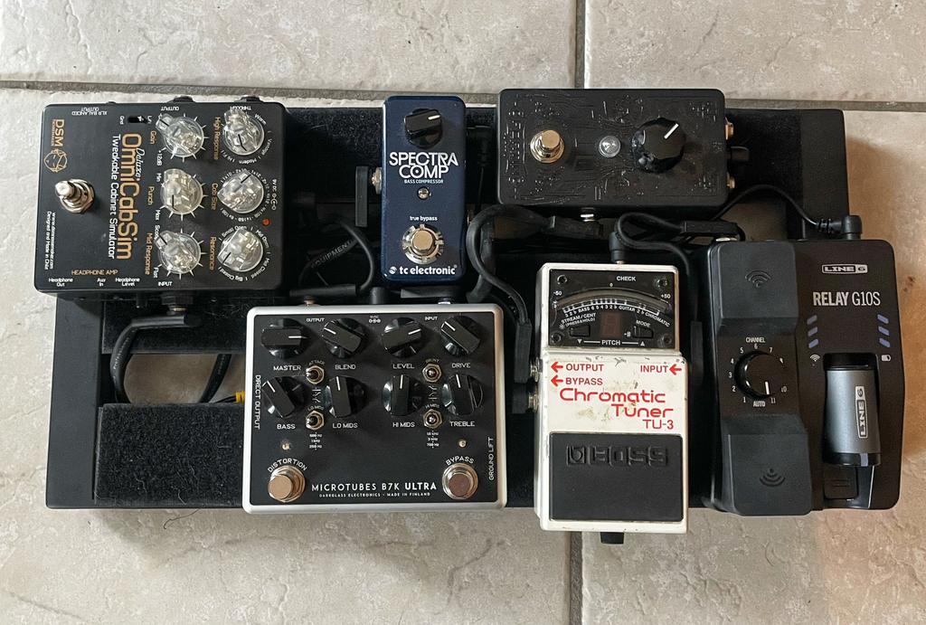 Bass pedalen / pedalboard, Muziek en Instrumenten, Effecten, Ophalen of Verzenden, Gebruikt, Volume
