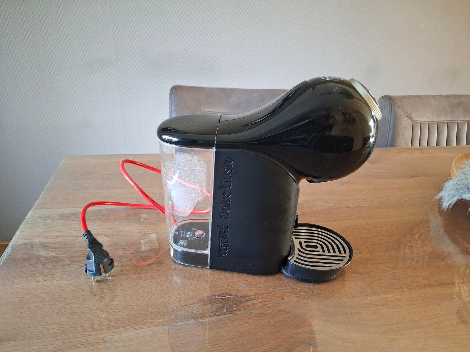 Nescafé Dolce Gusto Genio S Basic koffiezetapparaat, Ophalen, Koffiemachine, Zo goed als nieuw, 2 tot 4 kopjes
