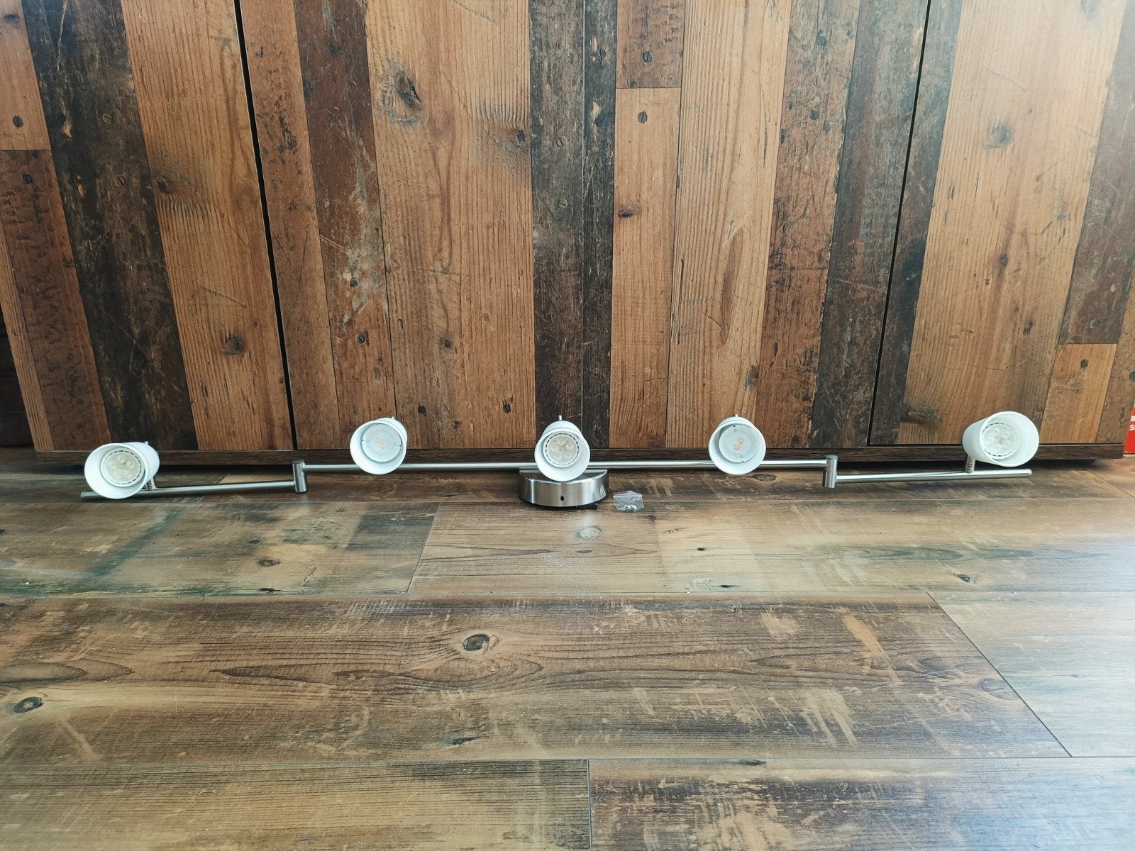 Ikea Tidig 5 spot met lampen, Gebruikt, IKEA, Plafondspot of Wandspot, Inclusief lichtbron