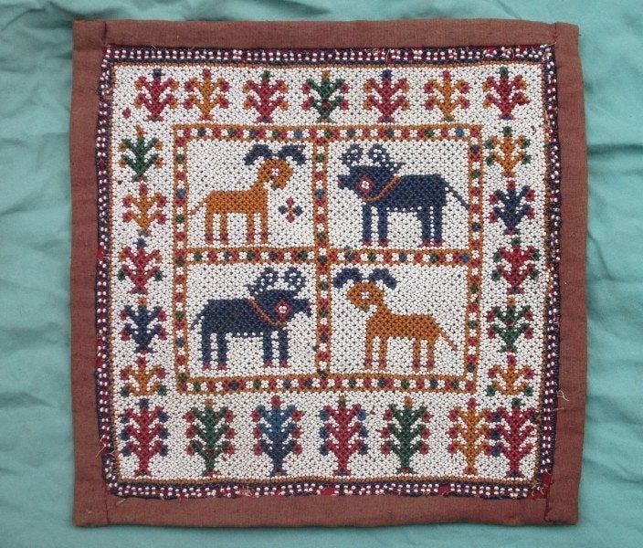 Gujarat - India - vintage wandversiering met kralen, Wanddecoratie, Textiel, India, Ophalen of Verzenden