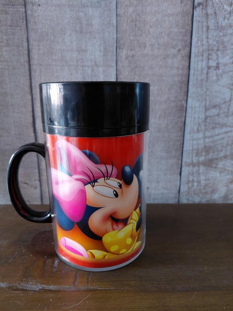 Drinkbeker kunststof travel mug Disneyland Resort Paris., Verzamelen, Ophalen of Verzenden, Mickey Mouse, Zo goed als nieuw, Servies