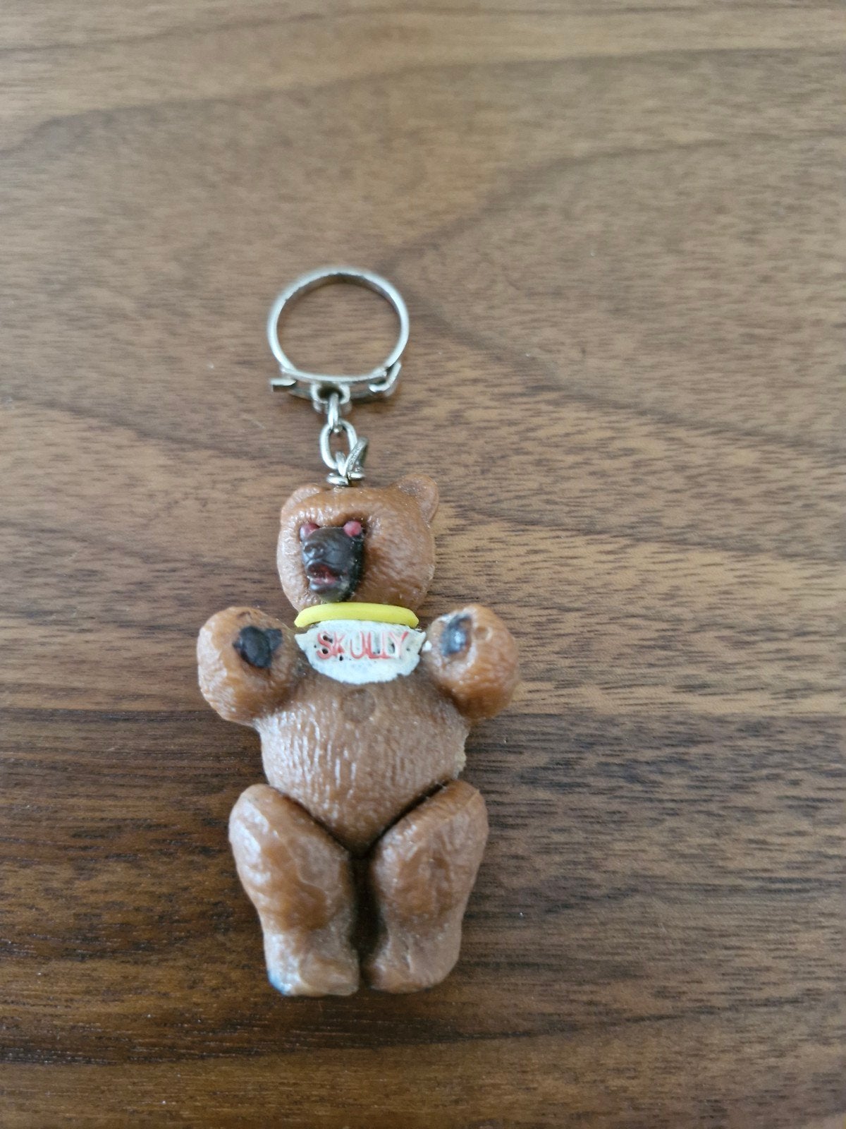 279 Vintage Skully sleutelhanger - Skolly Bruine beer 1960, Ophalen of Verzenden, Gebruikt, Knuffel of Figuurtje