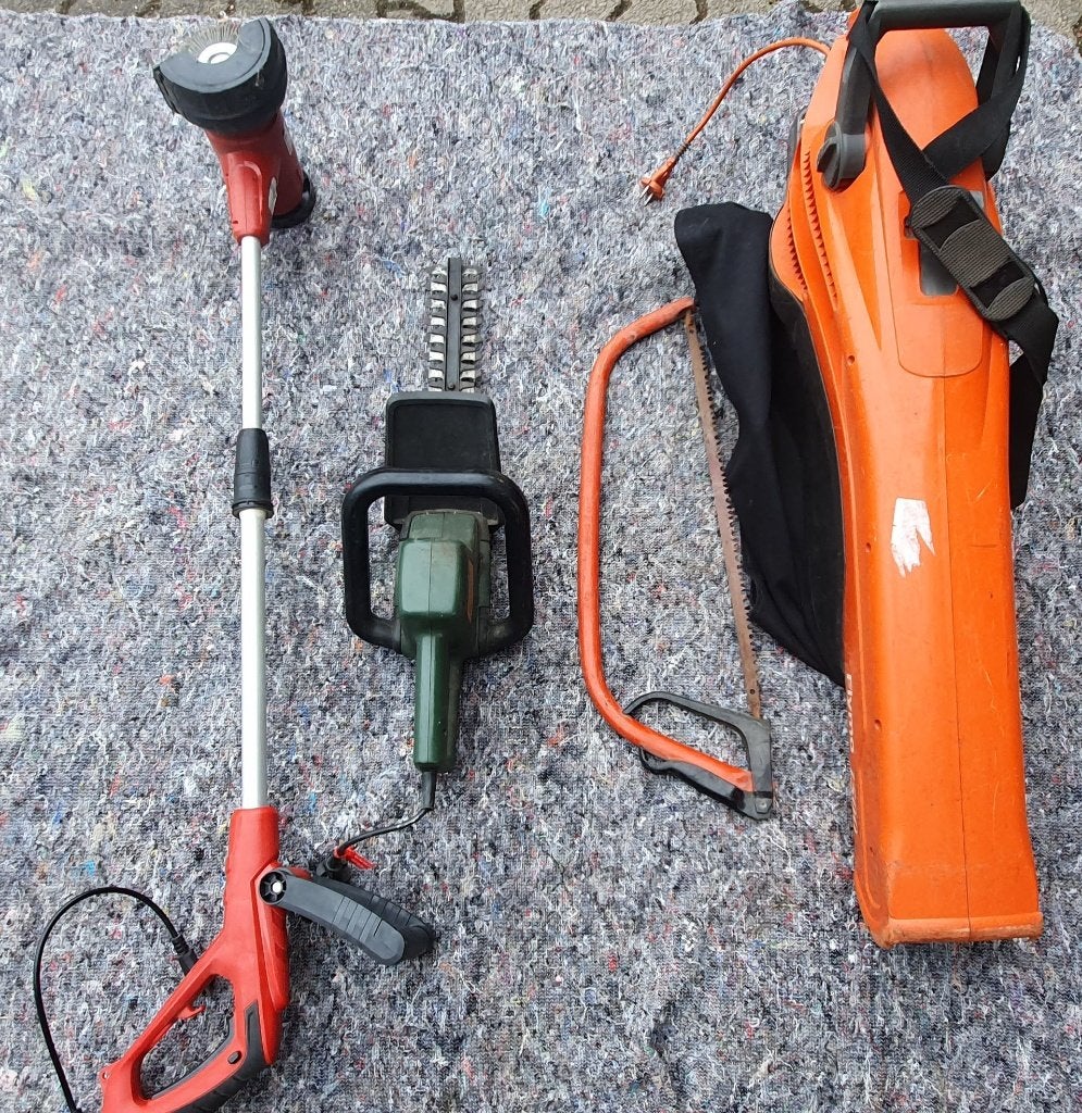 Te Koop Tuinmaterialen 4 delig, Ophalen