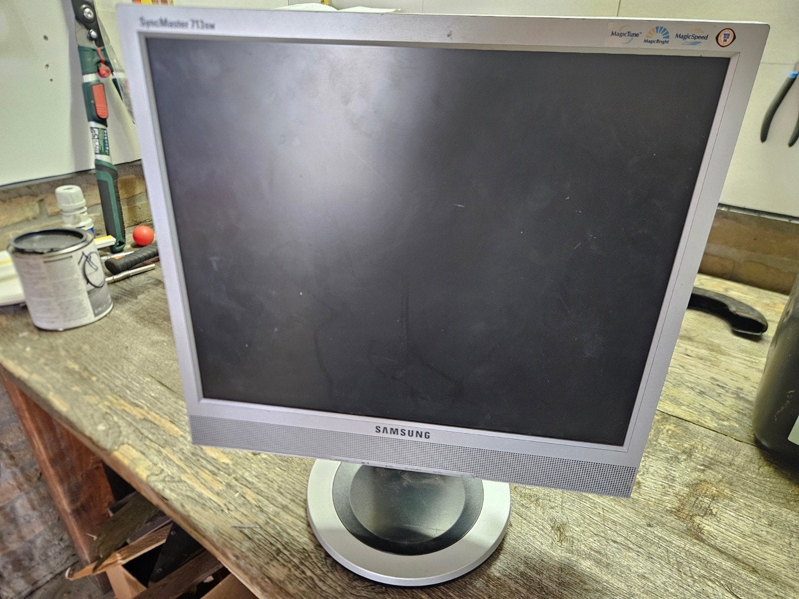 Samsung SyncMaster 713nw en Yakumo monitor, Samsung, Yakumo, Ophalen of Verzenden, VGA, 60 Hz of minder