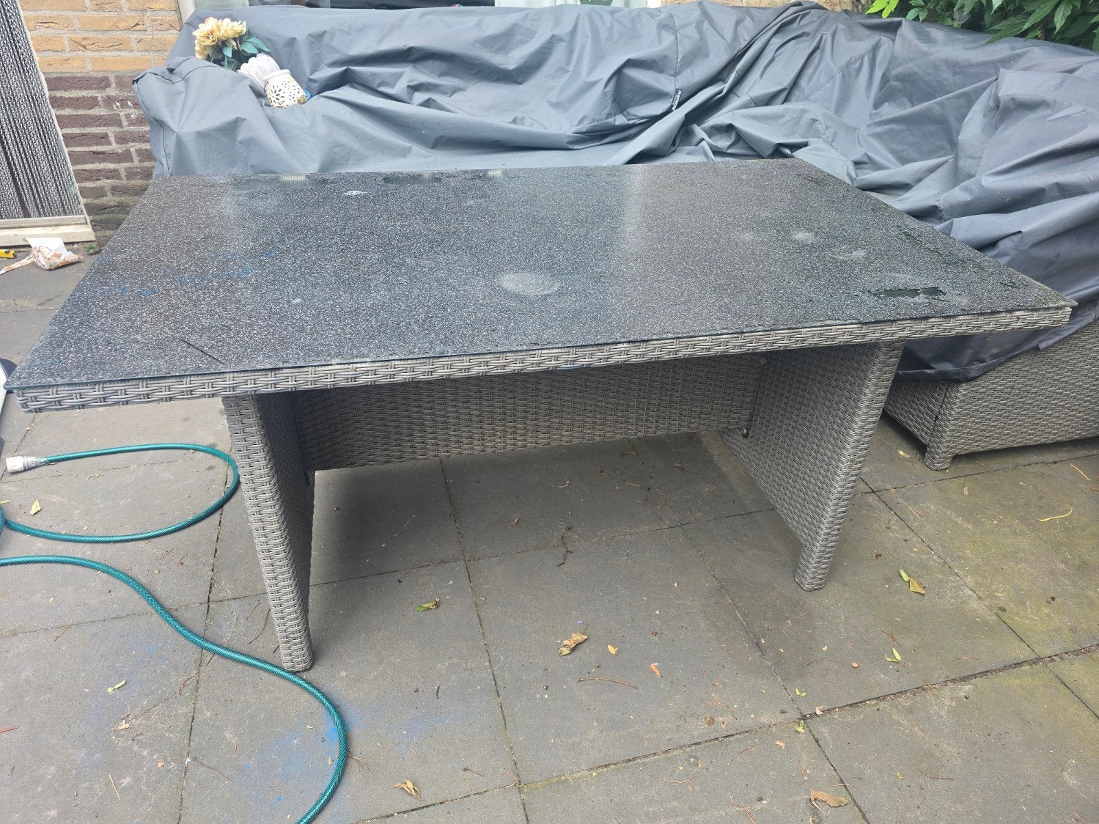Rattan tuintafel met glasplaat, Ophalen, Gebruikt, Rechthoekig
