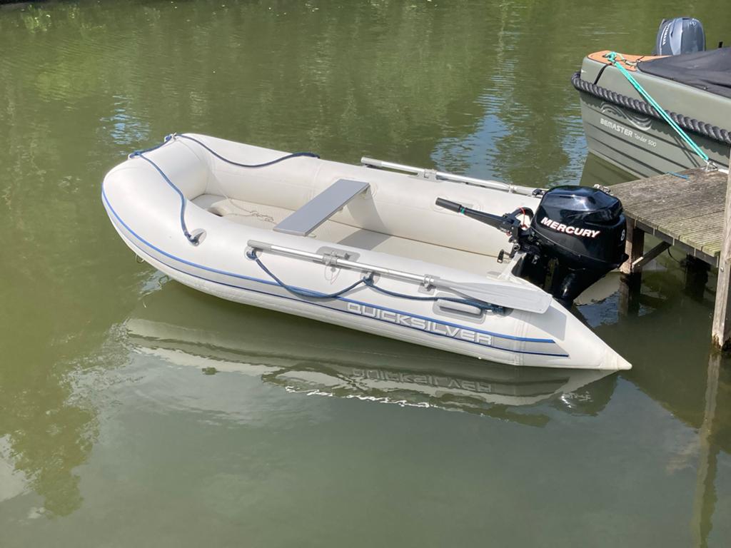Quicksilver airdeck 310 met Mercury bb 8pk 4takt, Watersport en Boten, Rubberboten, Ophalen, Airdeck, Quicksilver, Gebruikt